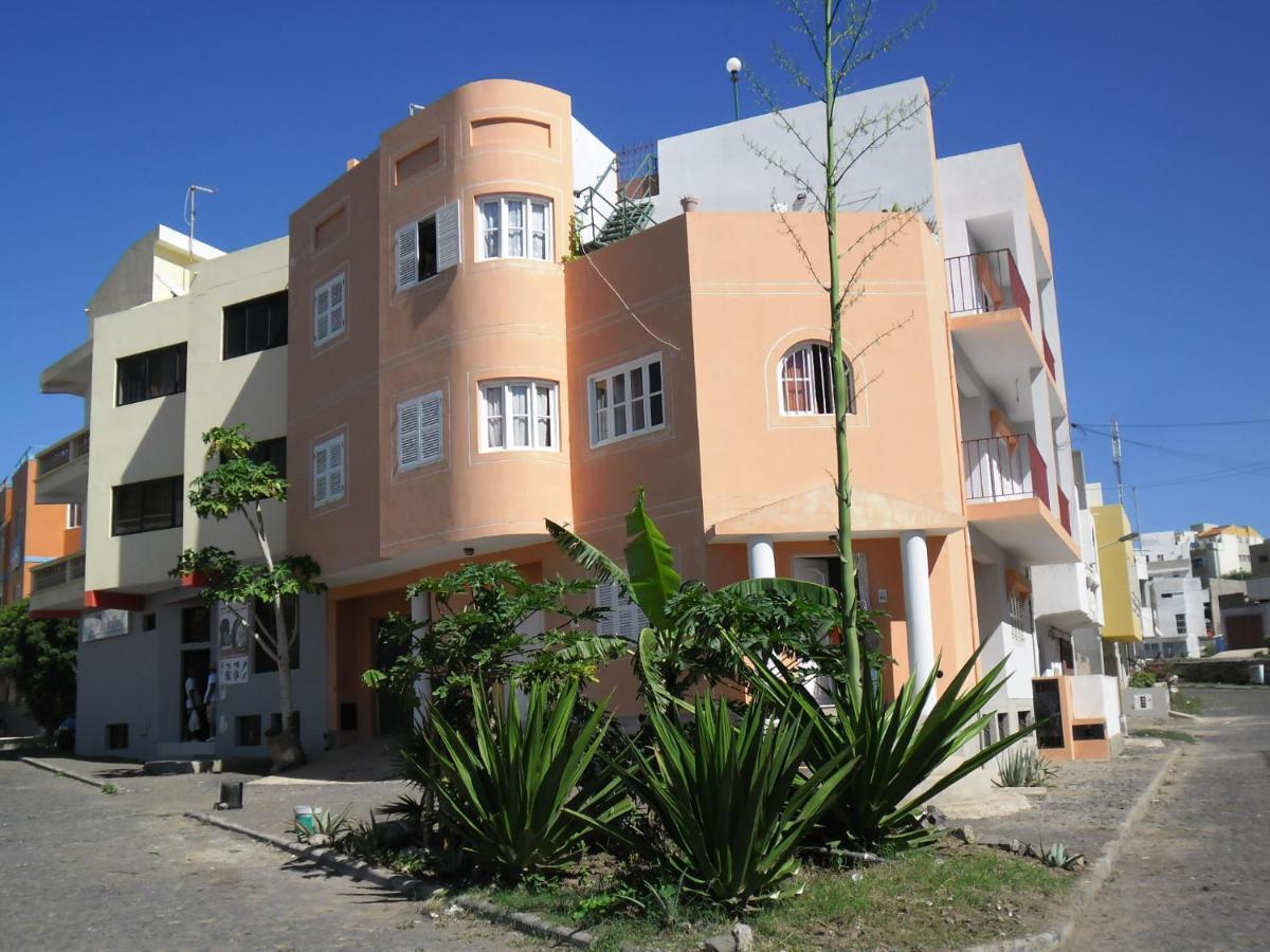 Laginha Beach Guest House Mindelo Exterior photo